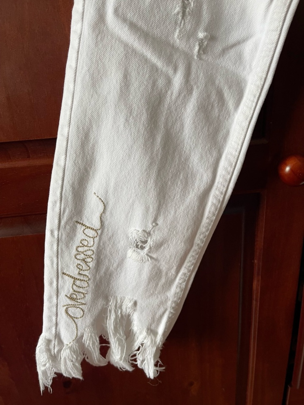 Zara White Straight-Leg Jeans with Frayed Hem - Picture 4 of 9